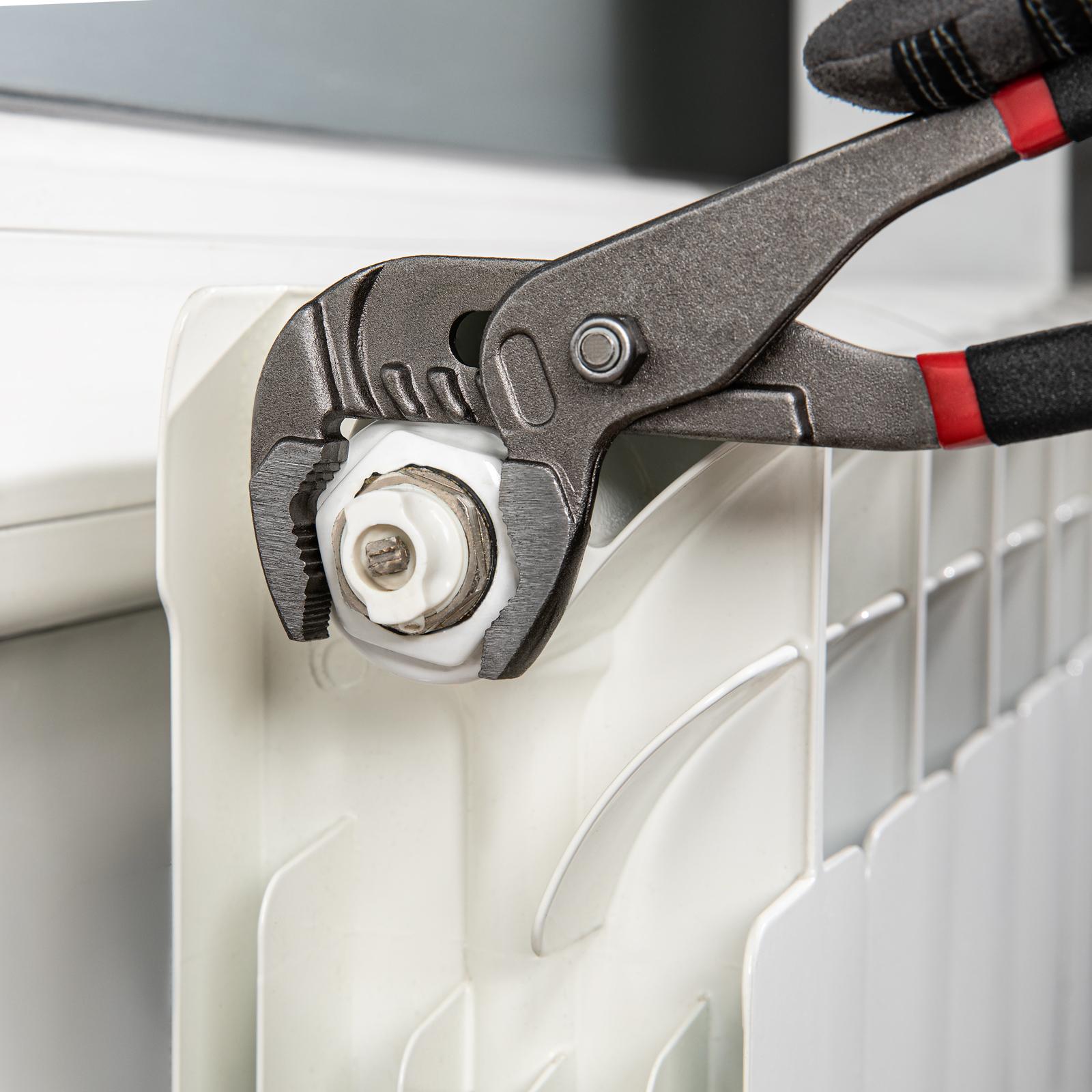 Клещи, 250 мм, переставные, обливные рукоятки Matrix