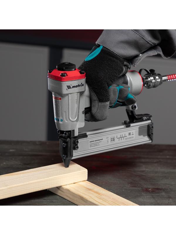 Нейлер финишный, шпилькозабивной пистолет, пневматический, гвоздь 23GA D 0.64 мм  длина 10-30 мм Matrix