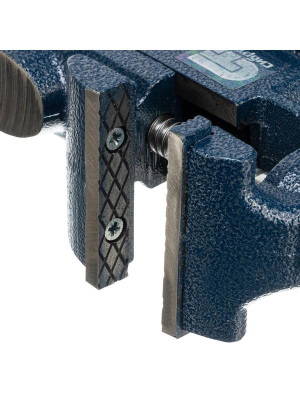 Тиски слесарные, настольные, поворотные, ширина рабочих губок 65 мм, наковальня Сибртех