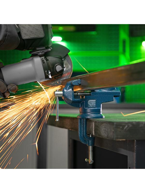 Тиски слесарные, настольные, поворотные, ширина рабочих губок 65 мм, наковальня Сибртех