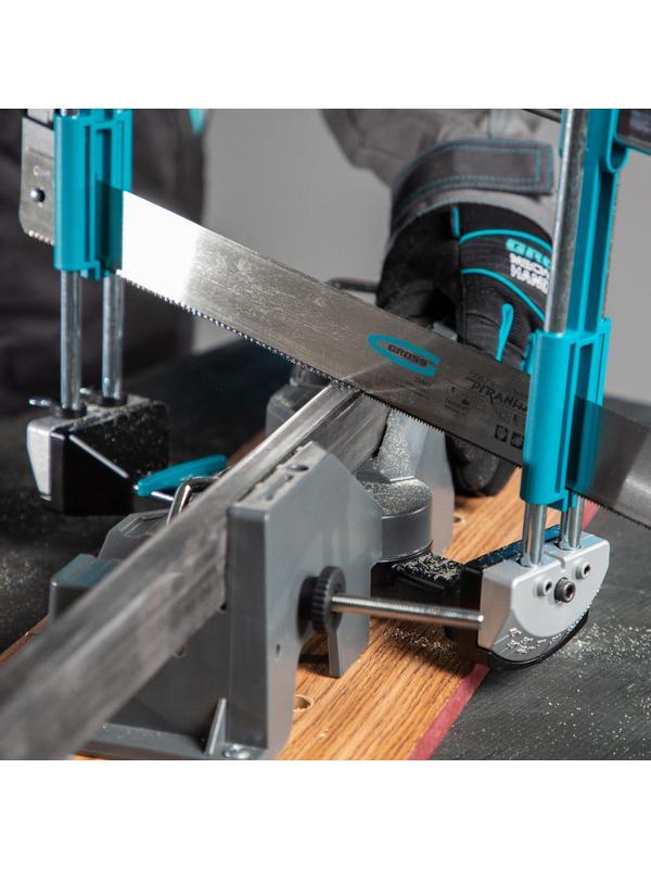 Стусло прецизионное, двухплоскостное, пила 600 мм, две прижимные струбцины, ограничительный упор Gross