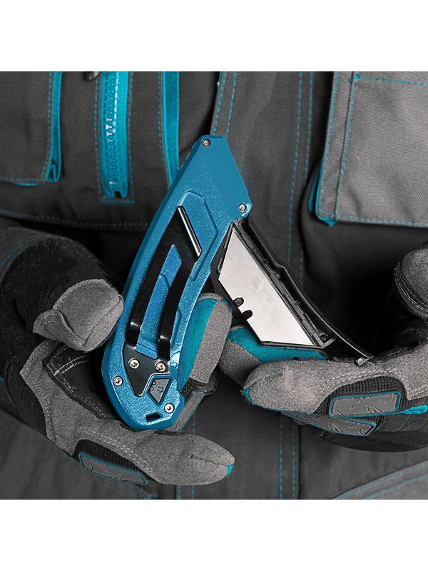 Нож, 130 мм, алюминиевый корпус, выдвижное трапециевидное лезвие 18 мм (SK-5), клипса для ремня, 4 лезвия Gross