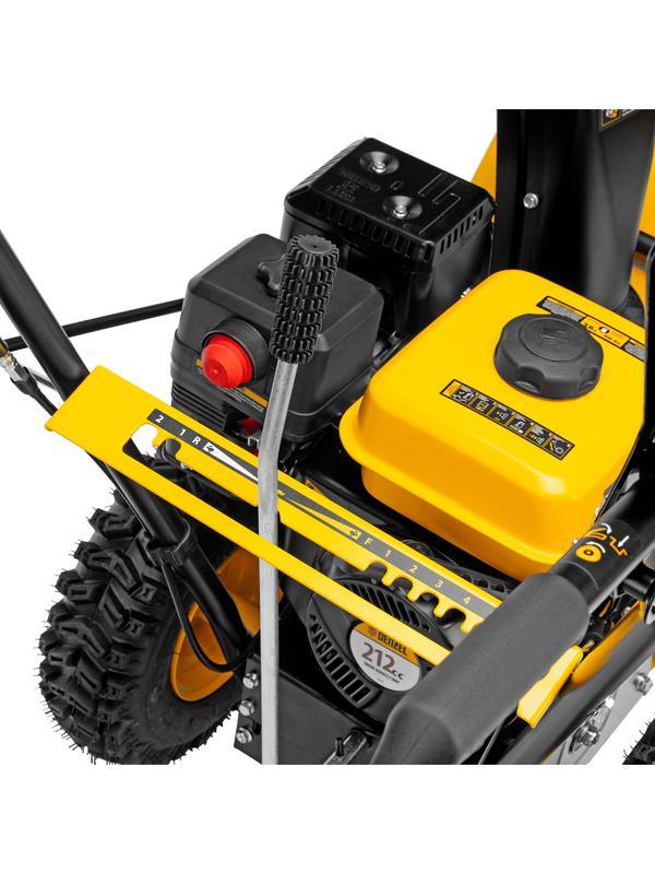 Бензиновая снегоуборочная машина SB 560, 212 cc, ручной старт Denzel