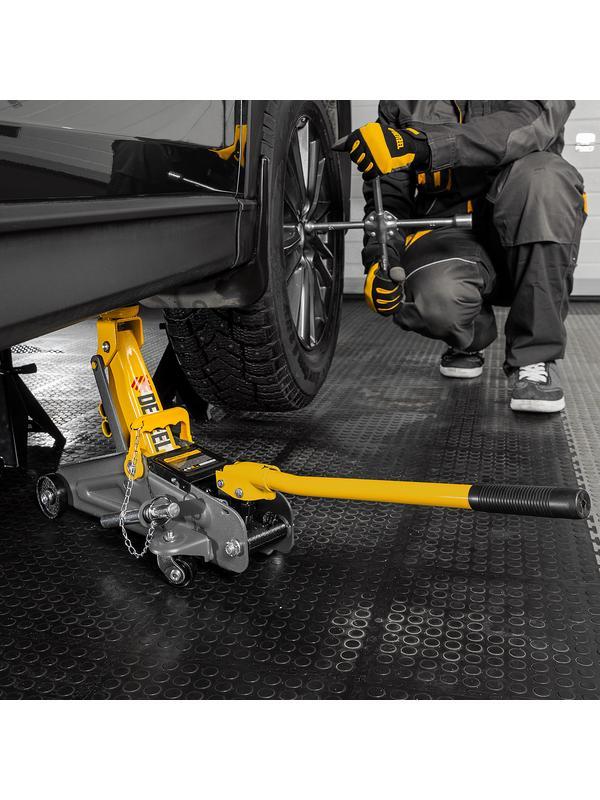 Домкрат гидравлический подкатной с фиксатором, 2 т, 130-330 мм, в кейсе Denzel