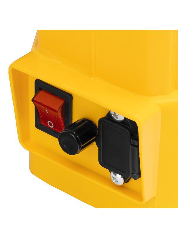 Опрыскиватель ранцевый аккумуляторный D-12LA, 12 л, 12 В, 8 Ач// Denzel