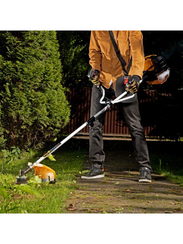 Триммер бензиновый DTL-52, 52 см3, неразъемная штанга, состоит из 2 частей Denzel