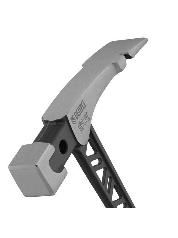 Молоток каменщика 680 г, цельнокованый, двухкомпонентная обрезиненная рукоятка Denzel