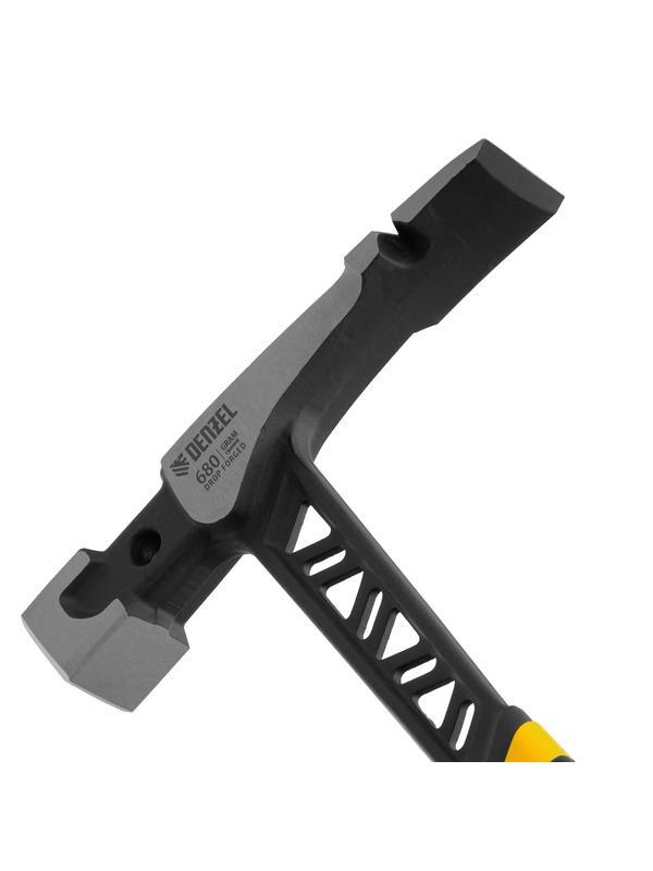 Молоток каменщика 680 г, цельнокованый, двухкомпонентная обрезиненная рукоятка Denzel