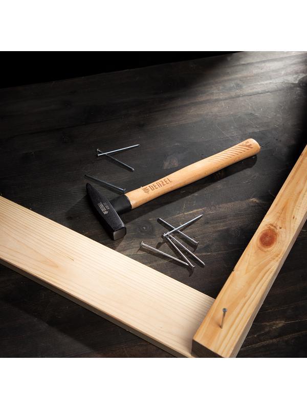 Молоток слесарный, 400 г, кованый квадратный боек, буковая рукоятка Denzel