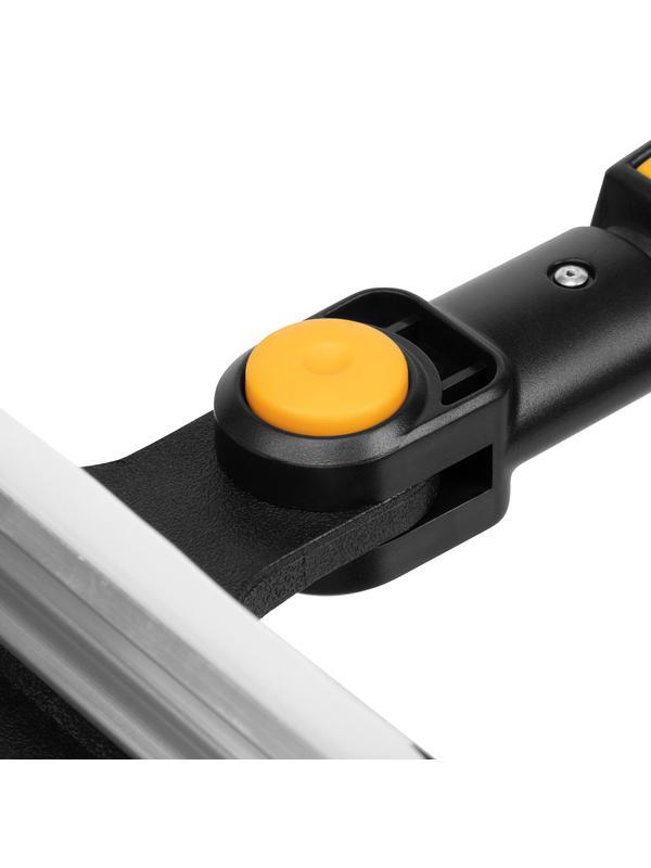 Щетка-сметка со скребком, телескоп, поворотная голова, водосгон 950-1320 мм Denzel