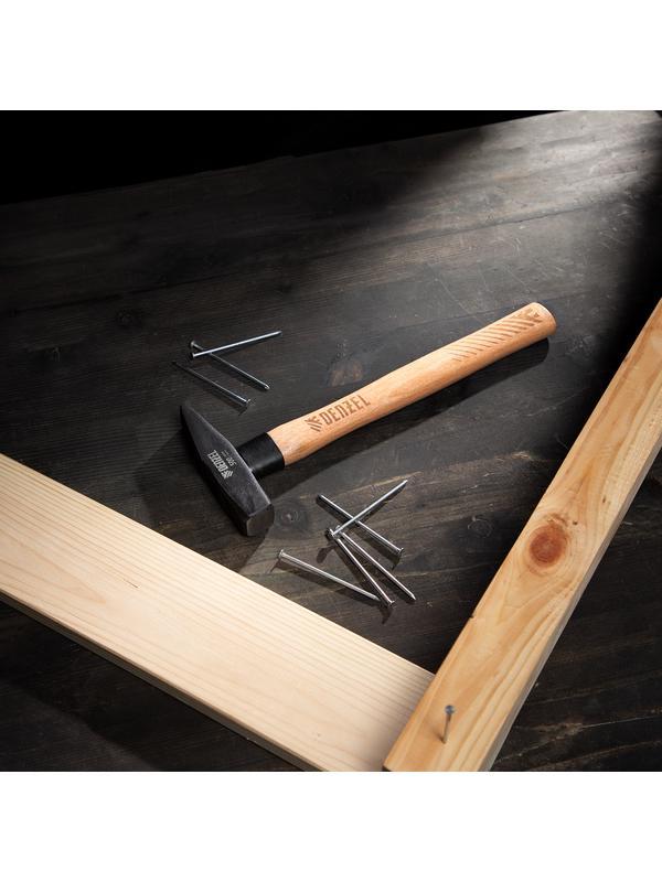 Молоток слесарный, 500 г, кованый квадратный боек, буковая рукоятка Denzel