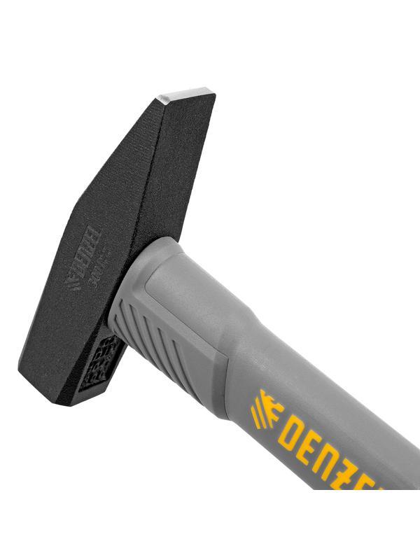 Молоток слесарный, 300 г, кованый, фибергласовая рукоятка c TPR покрытием Denzel