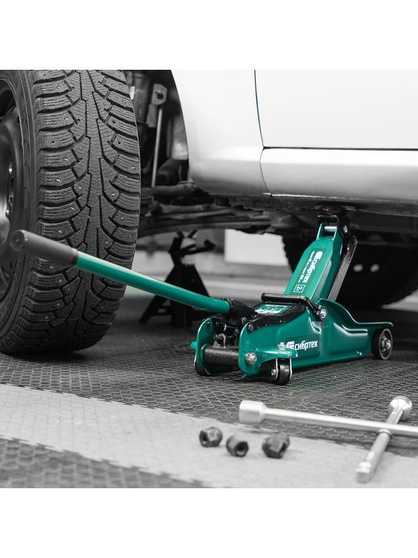 Домкрат гидравлический подкатной, 2 т, 85-330 мм, низкий подхват, в пласт. кейсе Сибртех