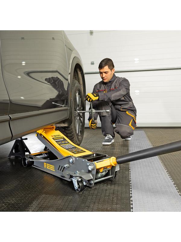 Домкрат гидравлический подкатной, 3,8 т, 110-580 мм, быстрый подъем, низкий подхват, проф. Denzel