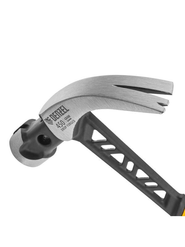 Молоток-гвоздодёр 450 г, цельнокованый,боек с магнитом, двухкомп. обрезин. рук-ка Denzel