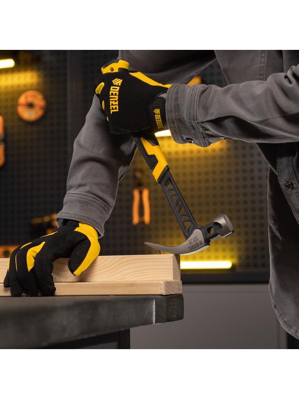 Молоток-гвоздодёр 450 г, цельнокованый,боек с магнитом, двухкомп. обрезин. рук-ка Denzel