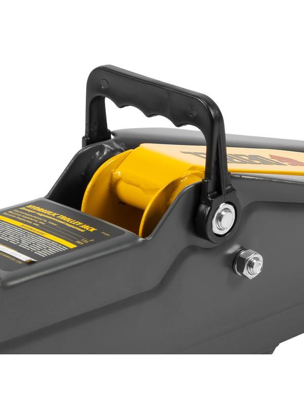 Домкрат гидравлический подкатной, 2 т, 135-385 мм, в пласт. кейсе Denzel