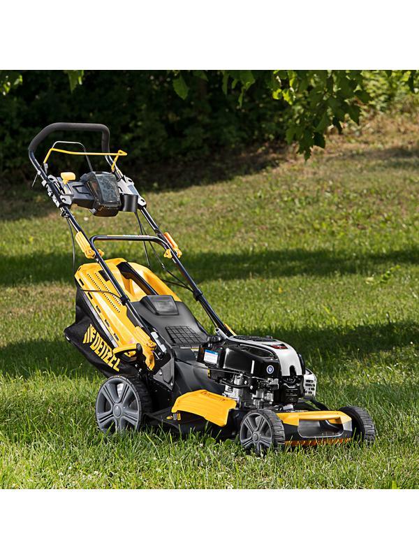 Газонокосилка бензиновая GLD-520SP-BS, 163 см3, Briggs Stratton, ширина 52 см, привод, 60 л Denzel