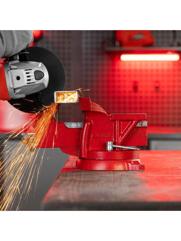 Тиски слесарные, 100 мм, поворотные, с наковальней// Matrix