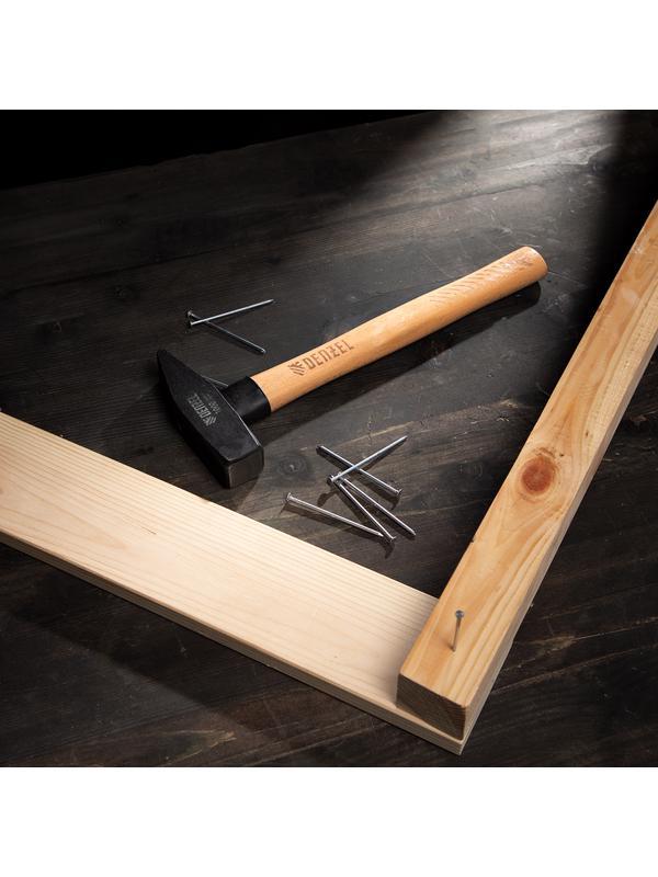 Молоток слесарный, 1000 г, кованый квадратный боек, буковая рукоятка Denzel