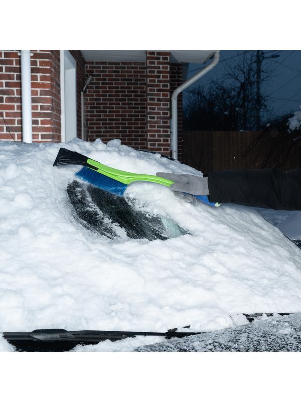 Щетка-сметка для снега со съемным скребком, мягкая рукоятка, 540 мм Сибртех
