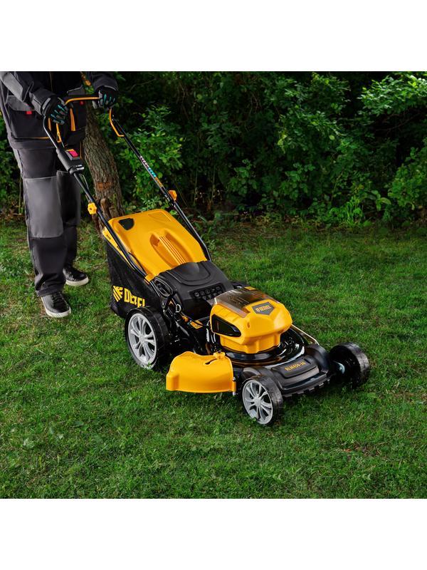 Газонокосилка аккумуляторная бесщеточная RLM450-36, Li-ion, 36 В, 4 Ач, 450 мм, травосборник 40 л Denzel