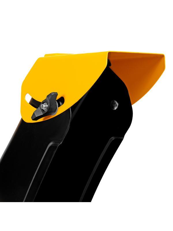 Бензиновая снегоуборочная машина SBM 610, 212 cc, ручной старт, фара Denzel