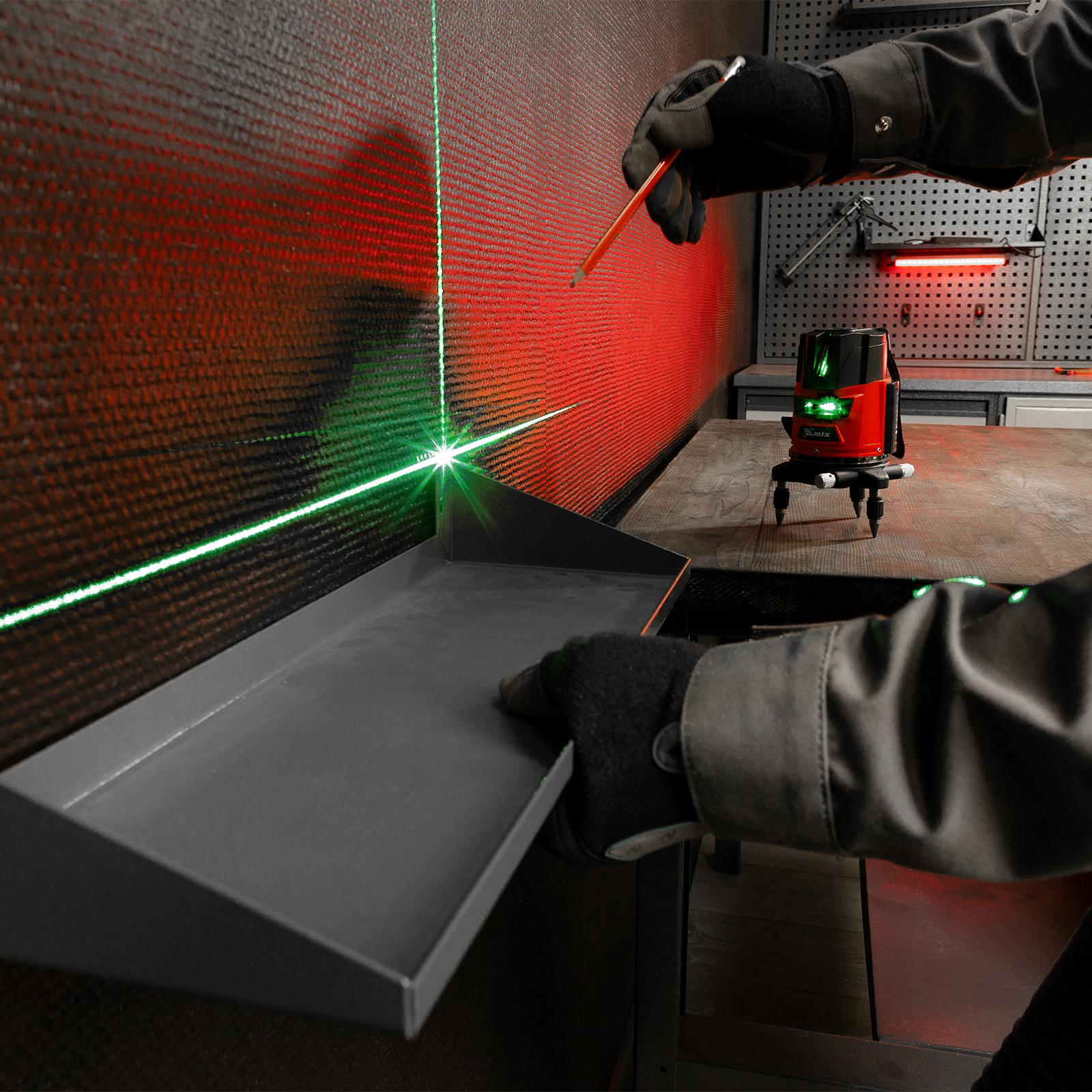 Лазерный уровень CRX-30G, 30 м, зеленый луч, батарейки, резьба 5/8