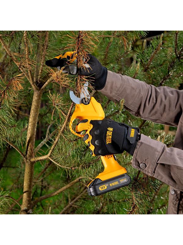 Перчатки универсальные, усиленные, с защитными накладками, размер 9// Denzel