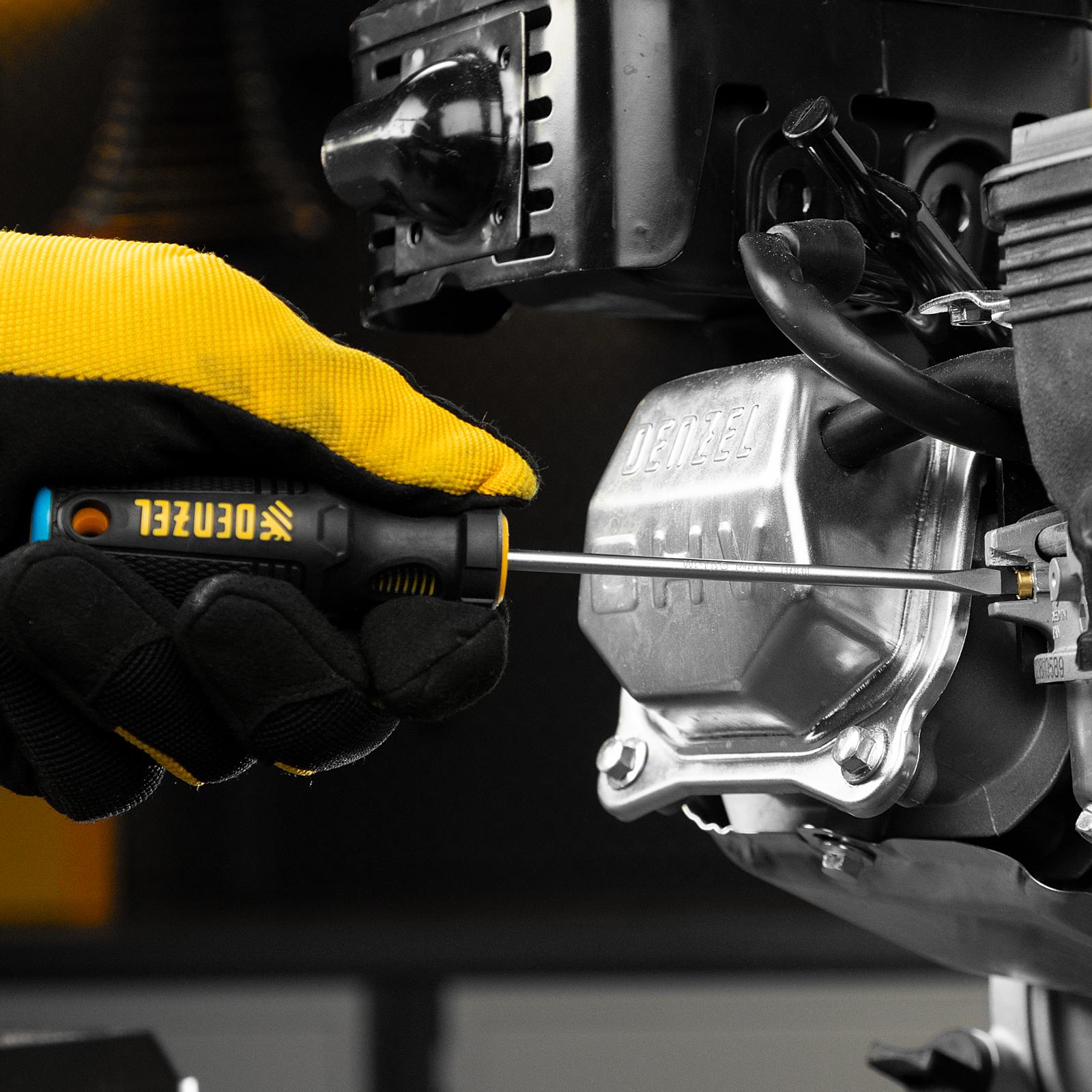 Отвертка, SL4х100 мм, S2, 3к рукоятка Denzel