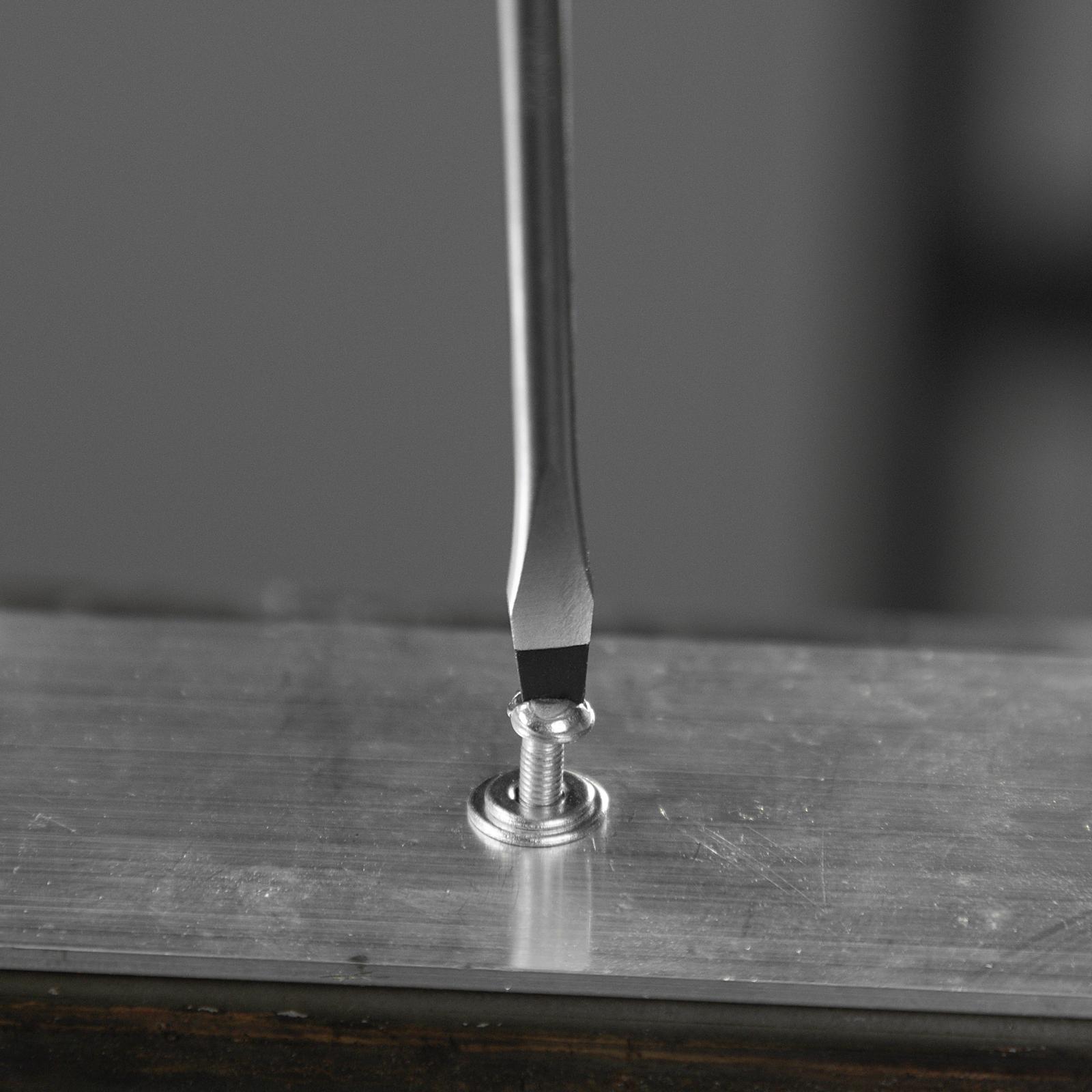 Отвертка, SL4х100 мм, S2, 3к рукоятка Denzel