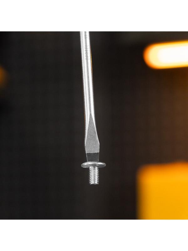 Отвертка, SL6x150 мм, S2, 3к рукоятка Denzel