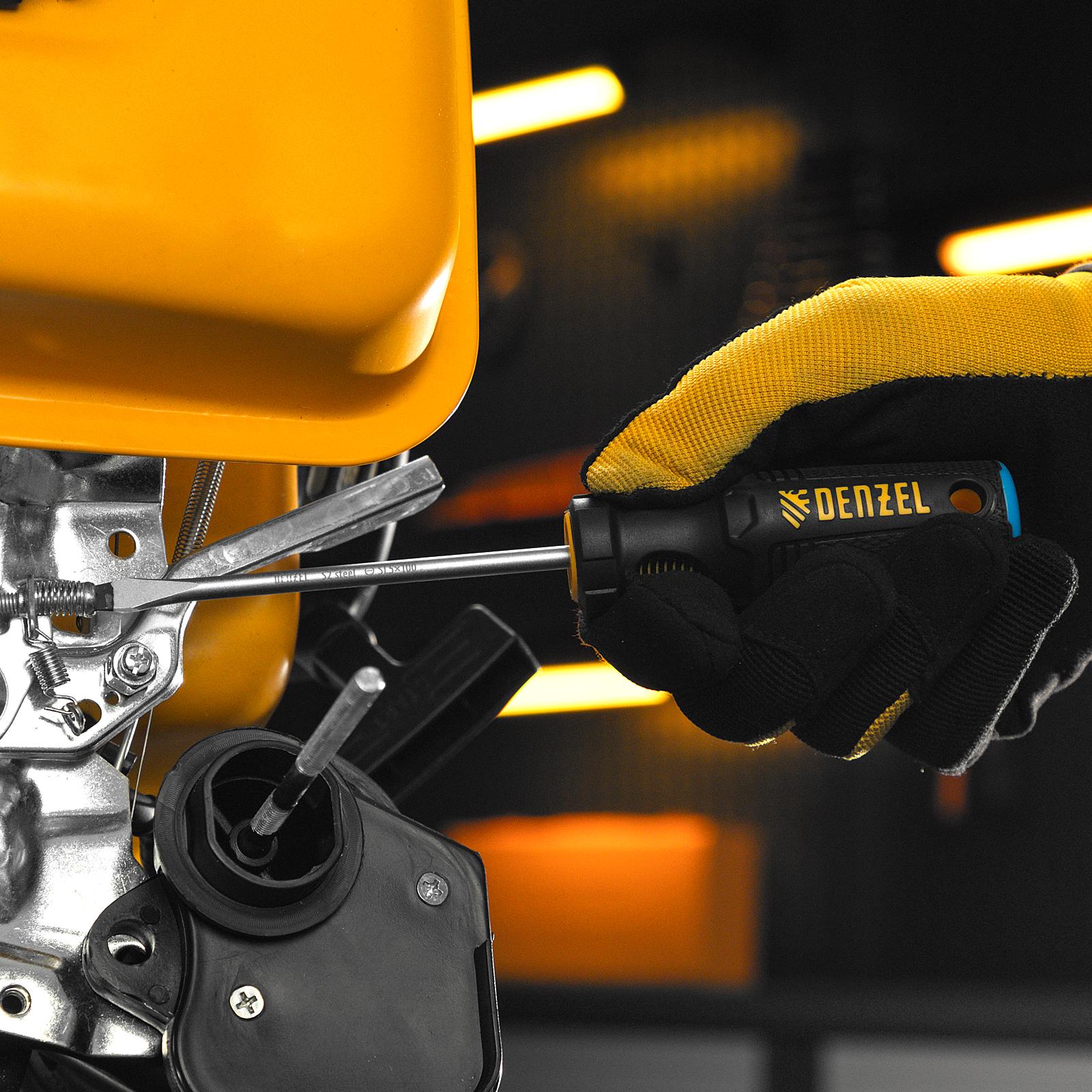 Отвертка, SL5x100 мм, S2, 3к рукоятка Denzel