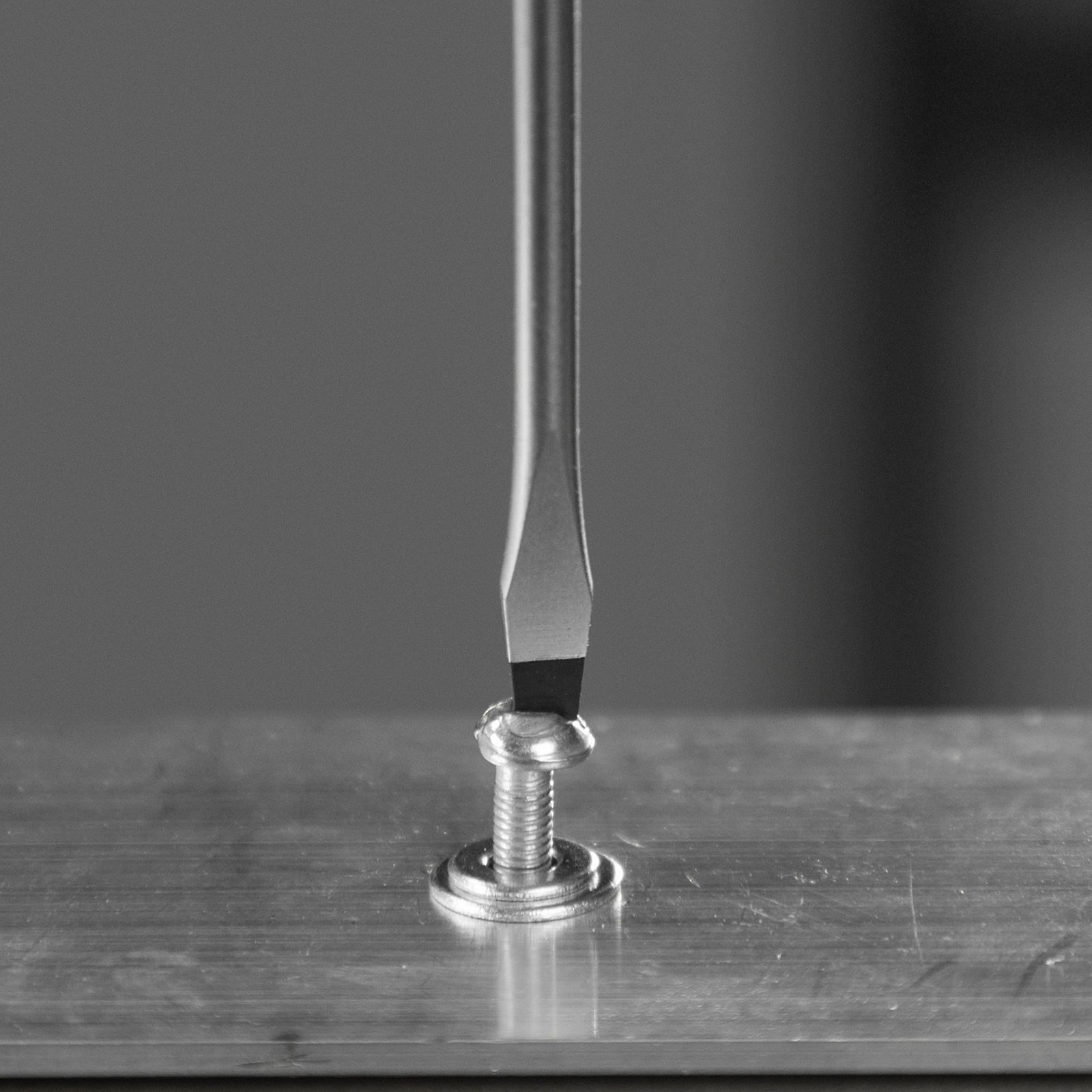 Отвертка, SL3х100 мм, S2, 3к рукоятка Denzel