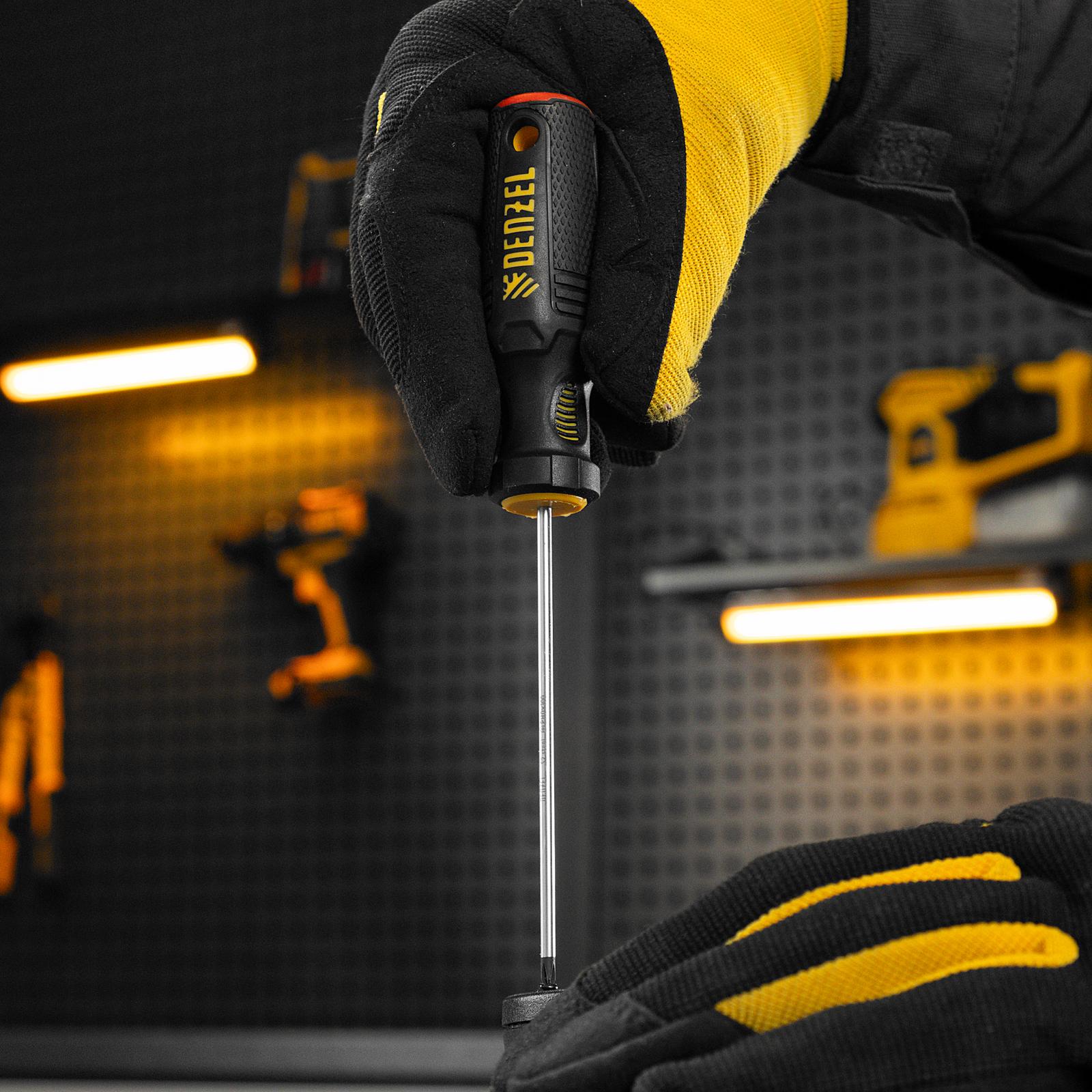 Отвертка, PH0х100 мм, S2, 3к рукоятка Denzel