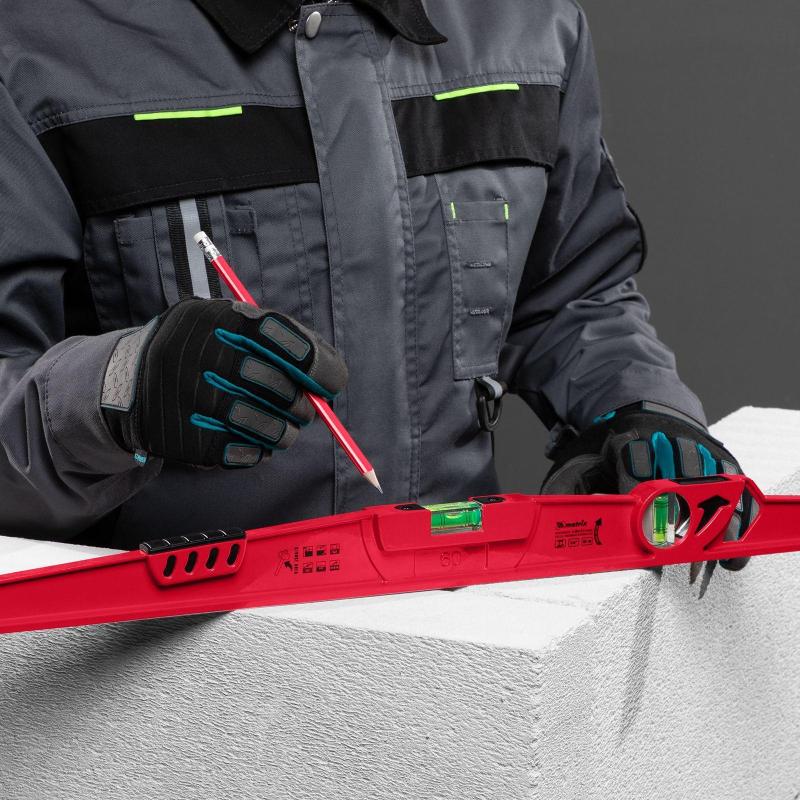 Уровень алюминиевый 600 мм литой 2 глазка (1 фронтальный) Matrix, 34907