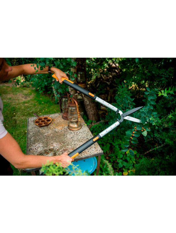 Кусторез садовый Skrab 28584 ручной лезвие тефлоновое / 680/930 мм.