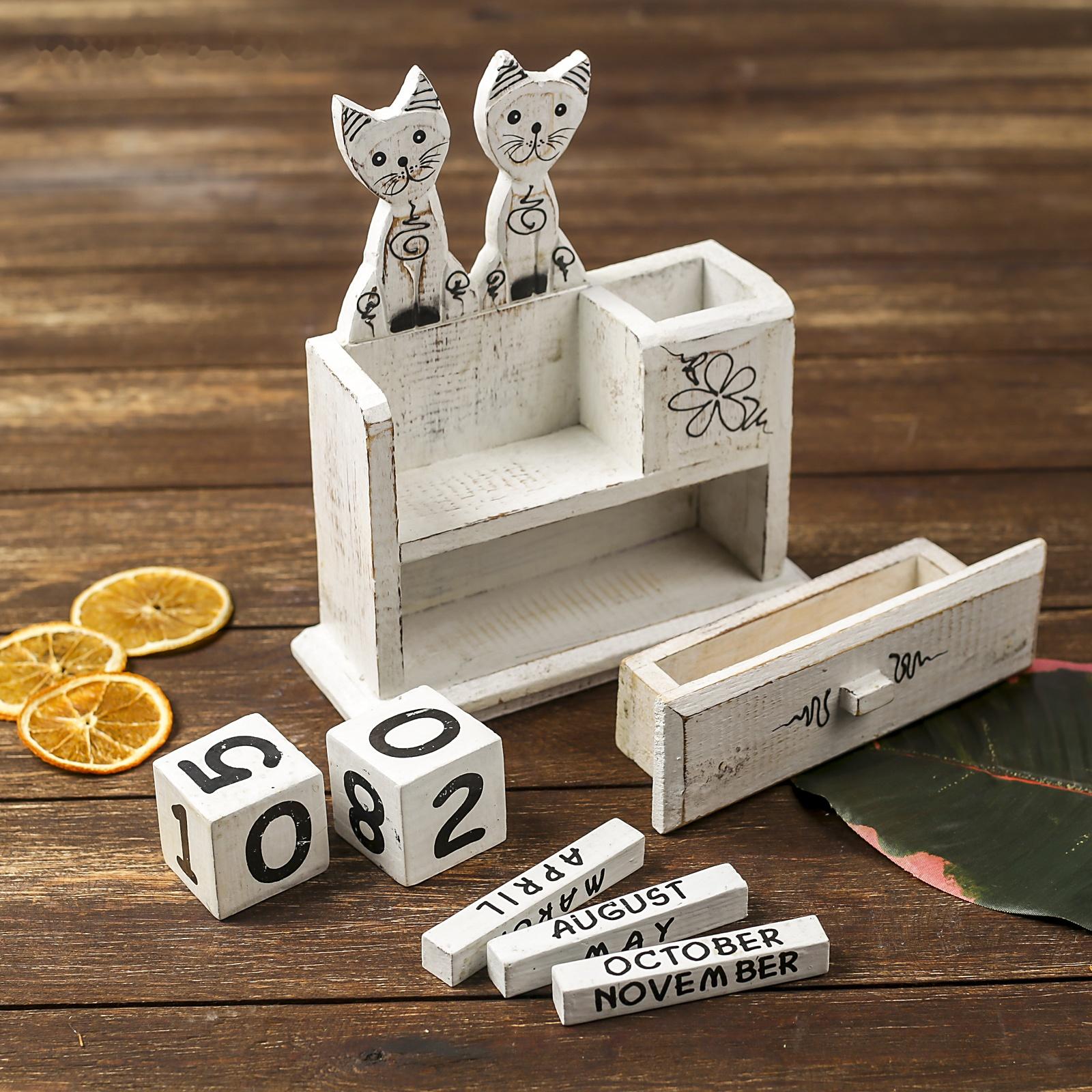 Календарь настольный дерево 