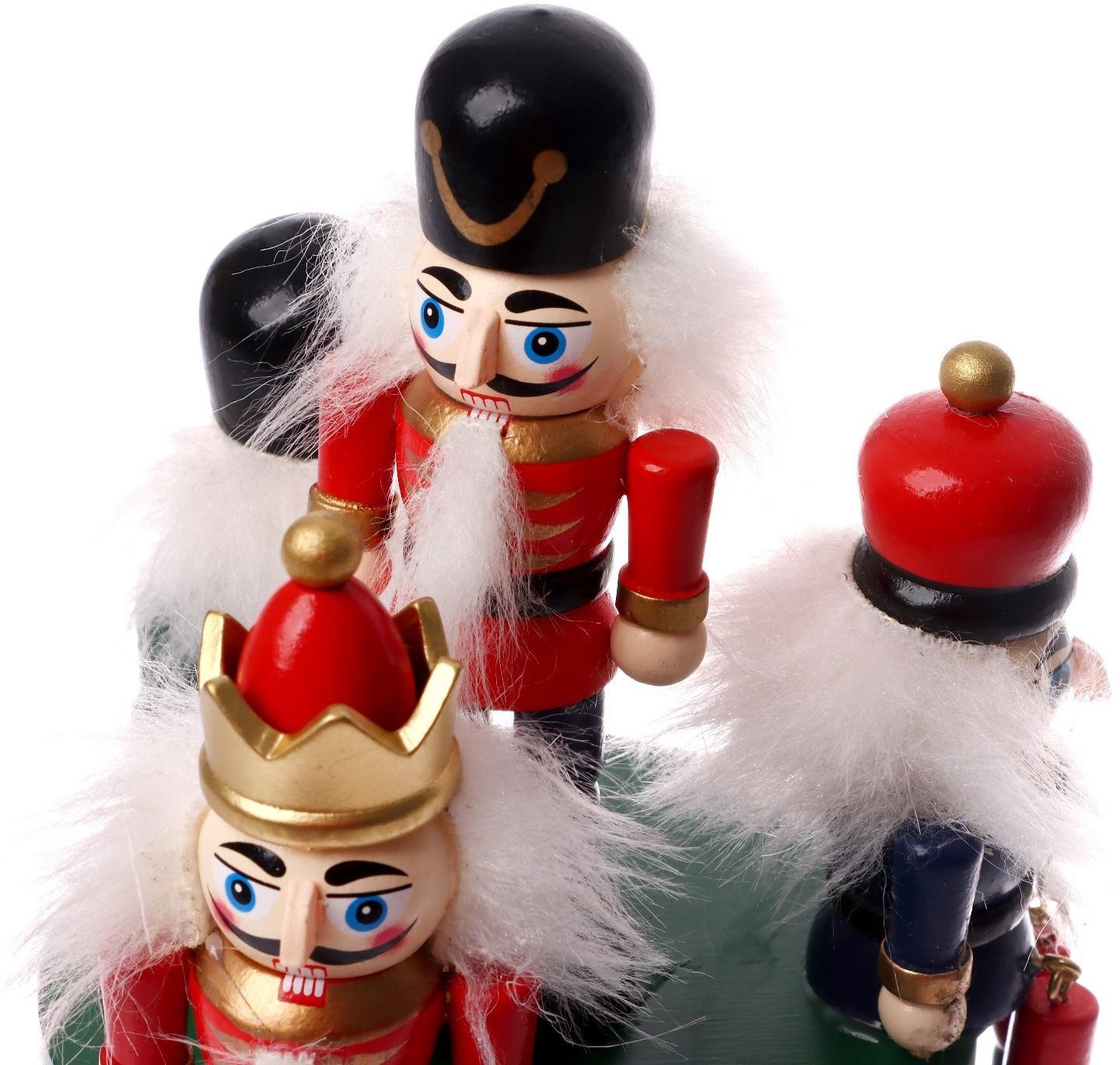 Сувенир «Карусель щелкунчики», 11×11×19 см, МИКС