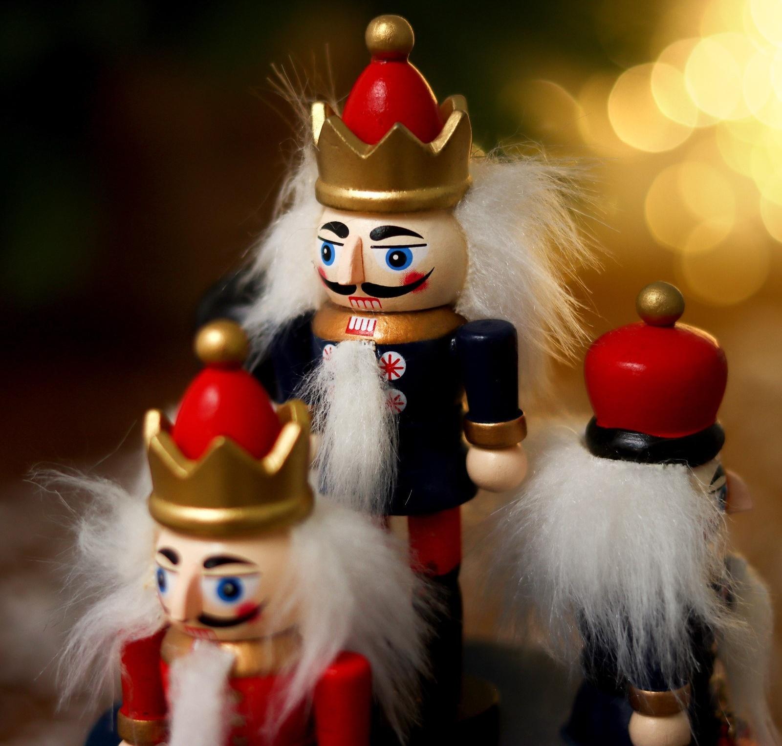 Сувенир «Карусель щелкунчики», 11×11×19 см, МИКС