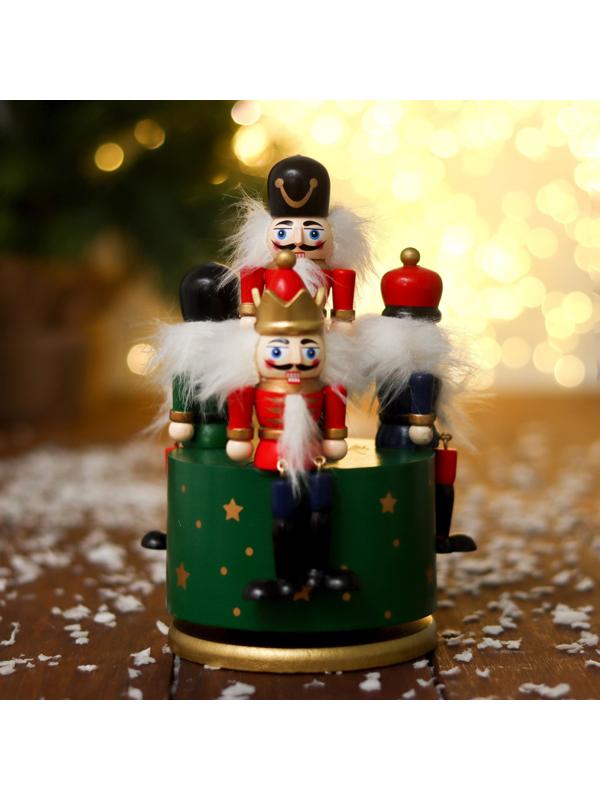 Сувенир «Карусель щелкунчики», 11×11×19 см, МИКС