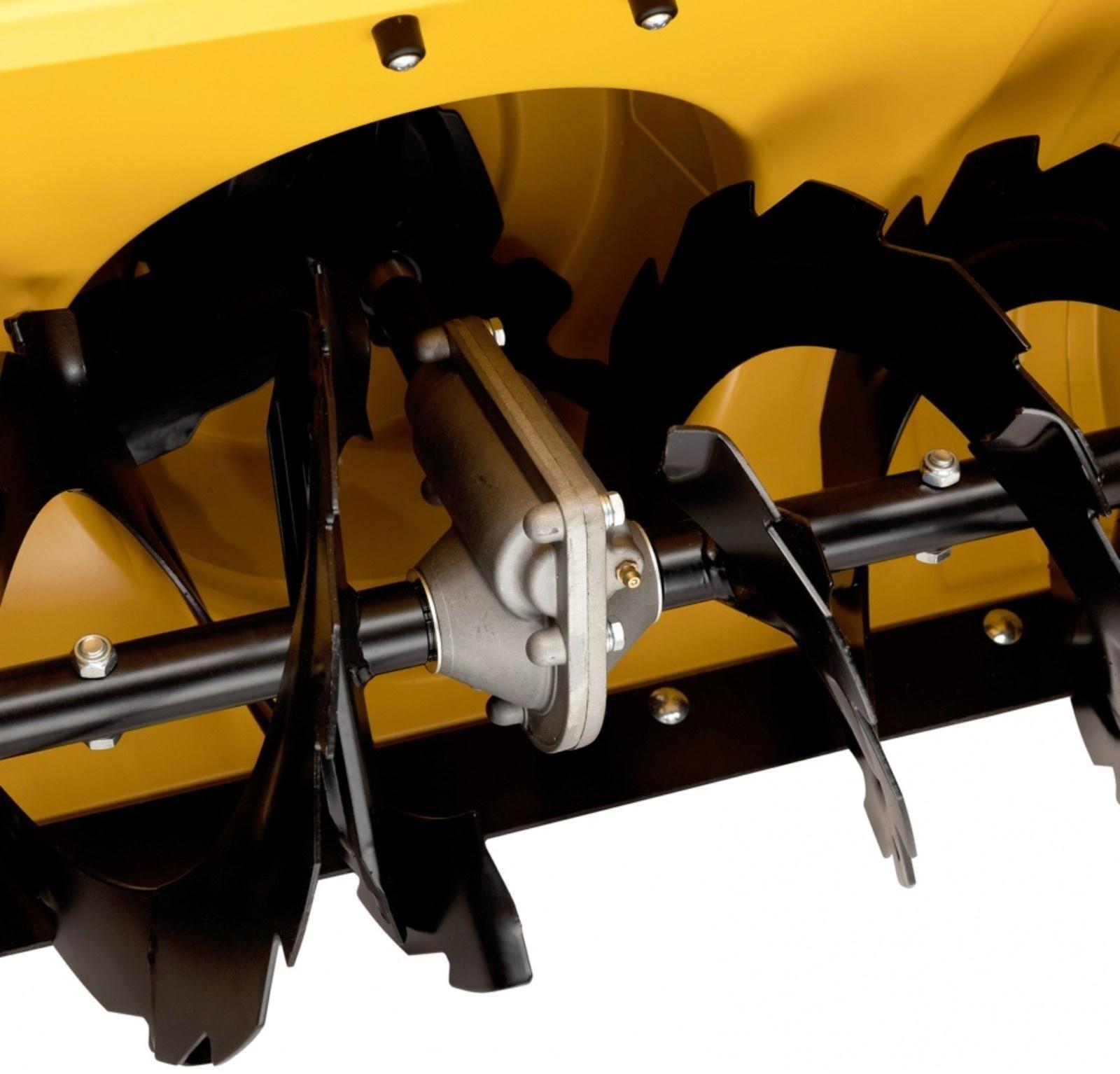 Снегоуборщик Denzel SB 560, 4Т, 7 л.с., самоходный, скорости 5/2, ширина/высота 56/43 см