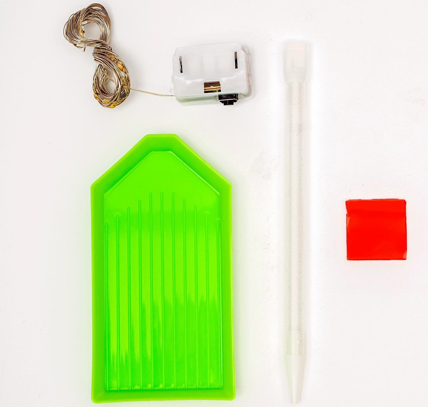 Алмазная мозаика на новый год с частичным заполнением на подрамнике «Экспресс», с гирляндой, 20 х 30 см, набор для творчества