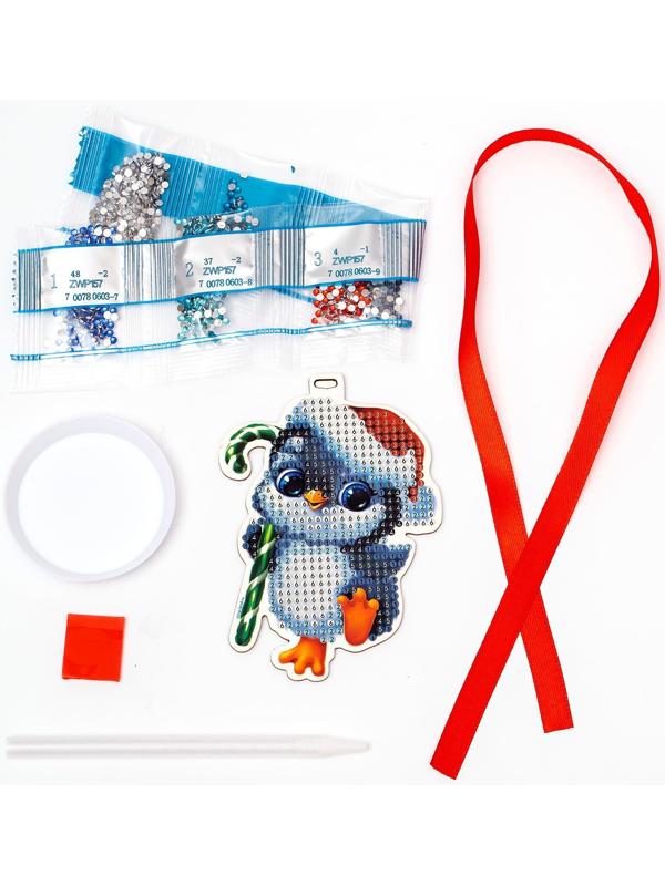 Алмазная мозаика на новый год с частичным заполнением для детей на подвеске «Пингвинчик», набор для творчества