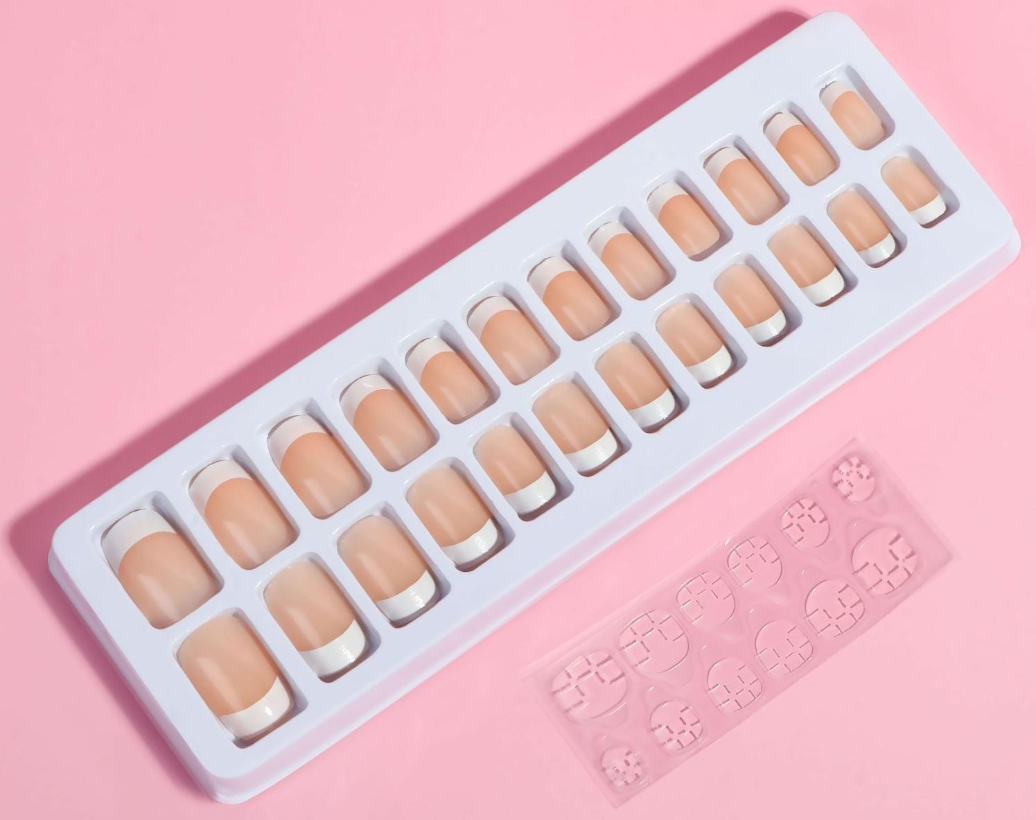 Накладные ногти, 24 шт, с клеевыми пластинами, форма мягкий квадрат, цвет бежевый/белый