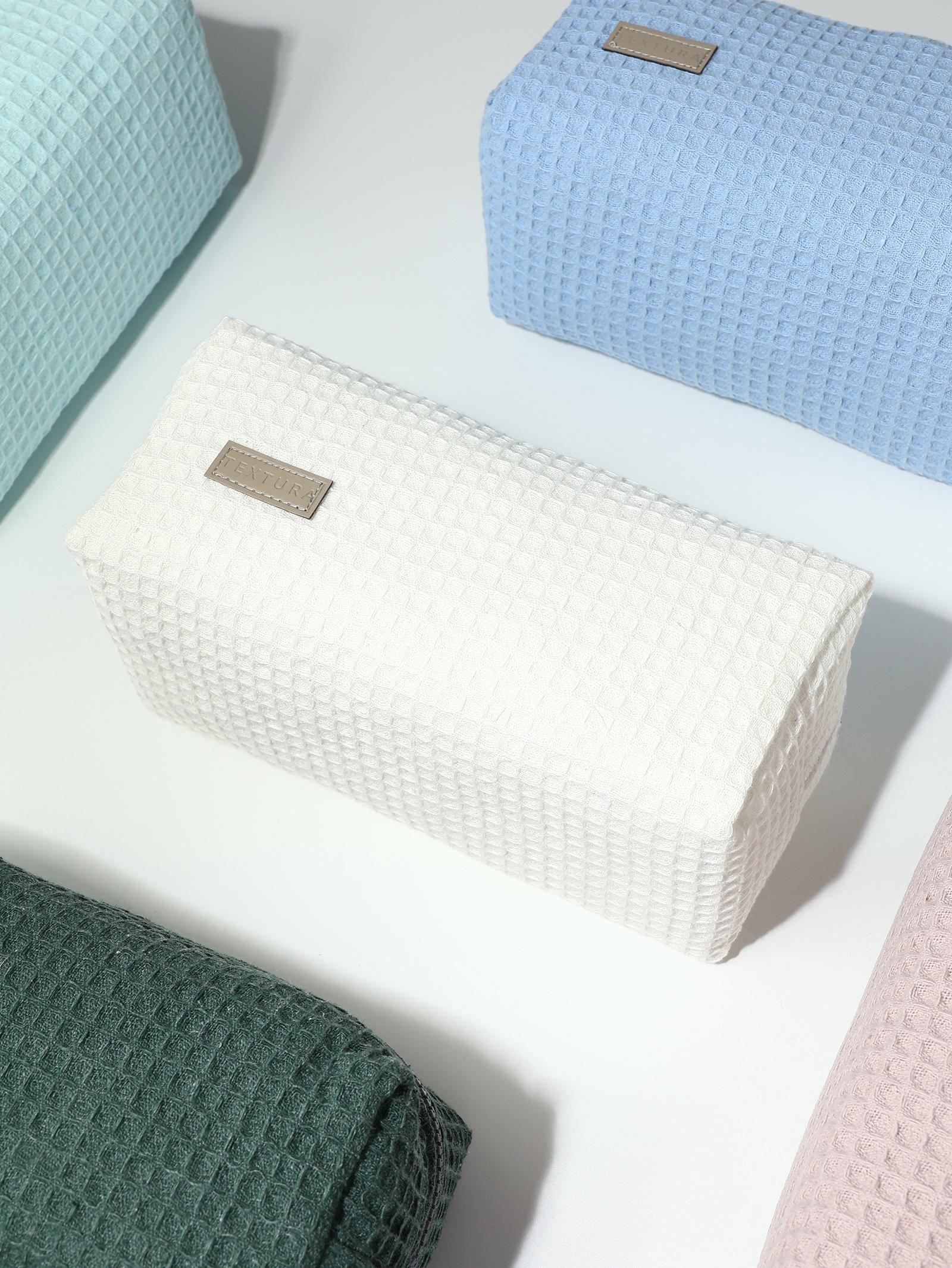 Косметичка женская на молнии TEXTURA, объёмная, большая, мягкая, вафельная текстура, белая