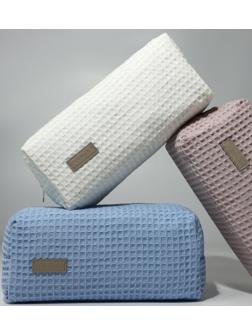 Косметичка женская на молнии TEXTURA, объёмная, большая, мягкая, вафельная текстура, белая