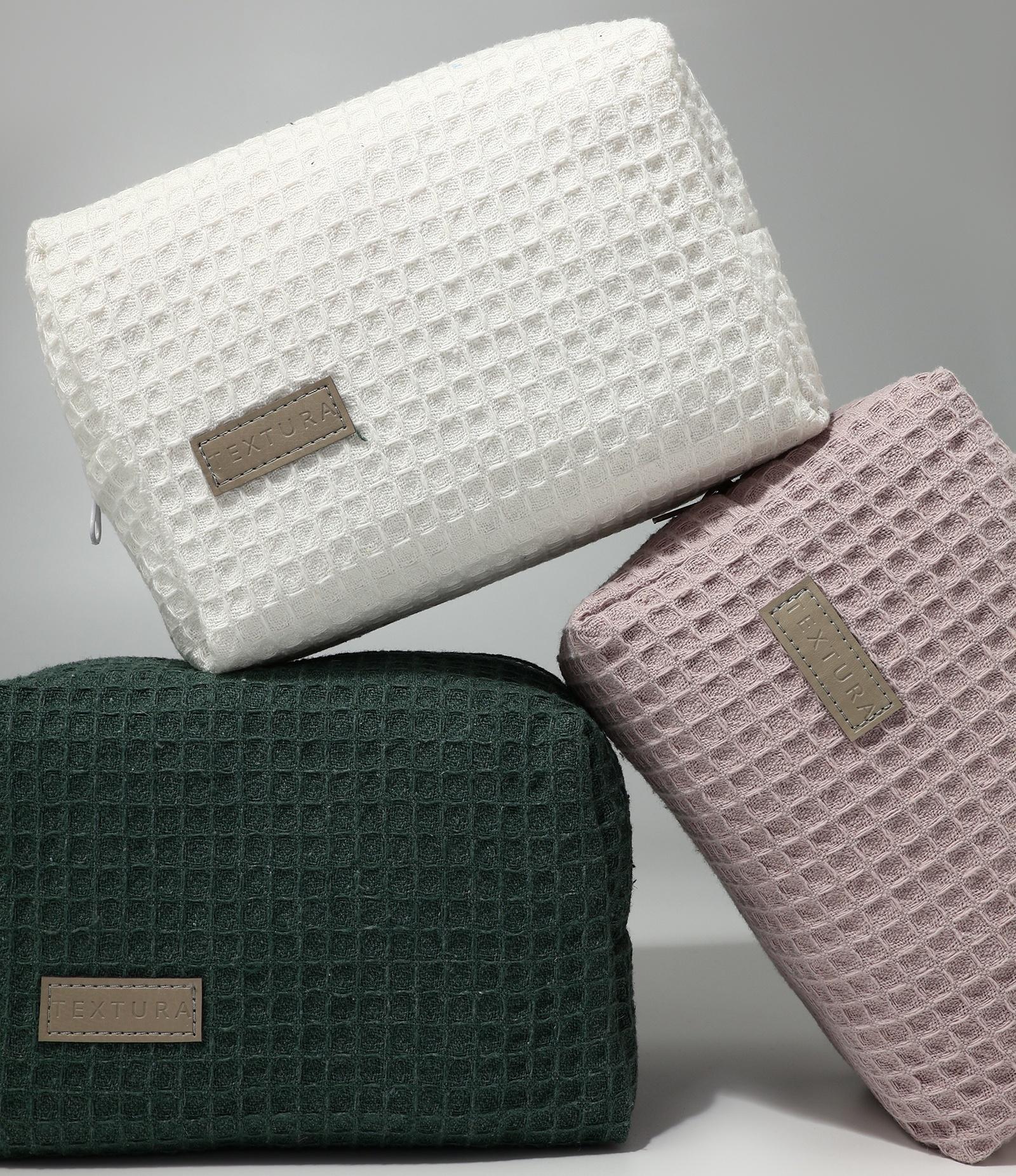 Косметичка женская на молнии TEXTURA, объёмная, средняя, мягкая, вафельная текстура, белая