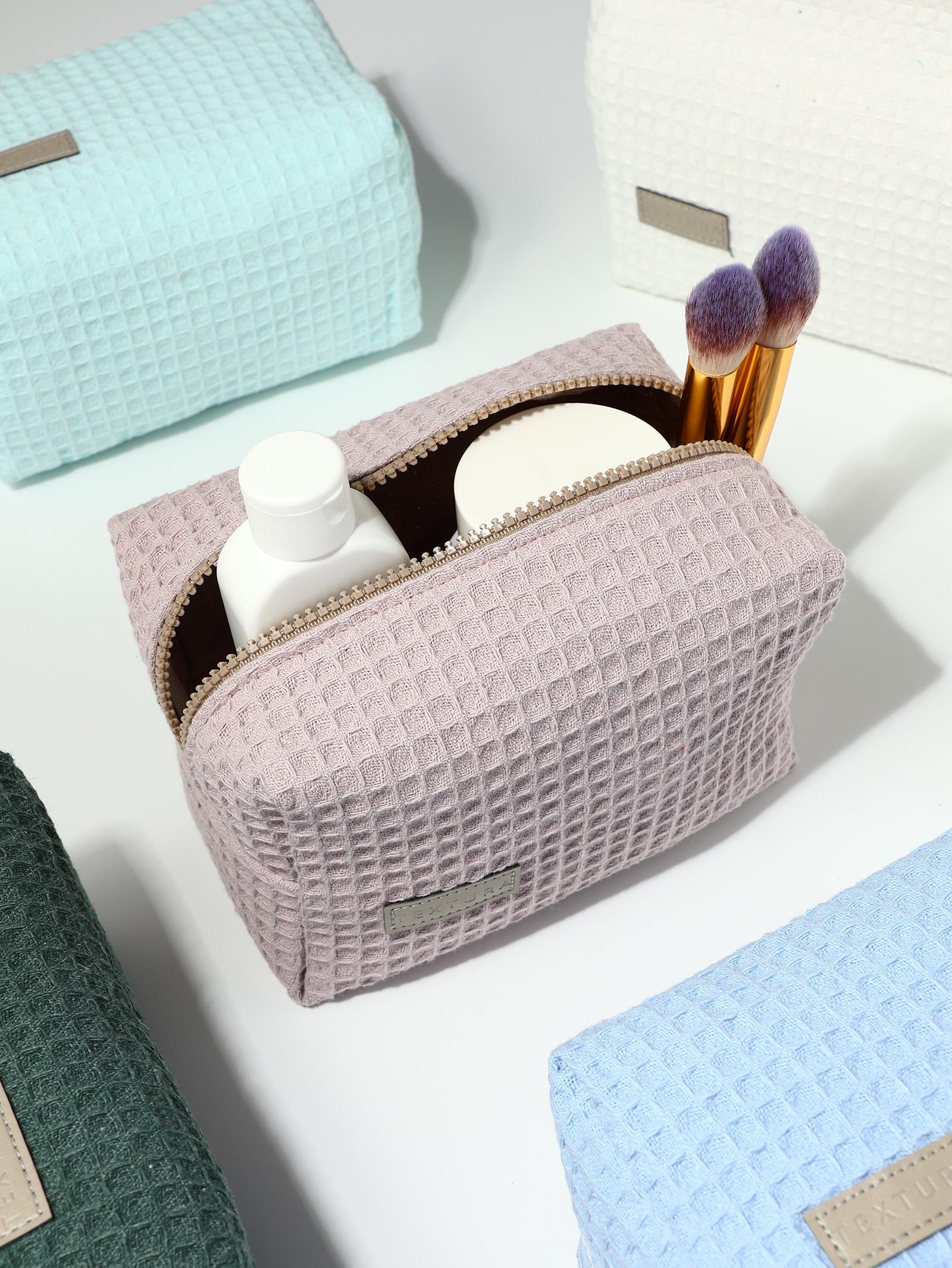 Косметичка женская на молнии TEXTURA, объёмная, средняя, мягкая, вафельная текстура, пыльно-розовая
