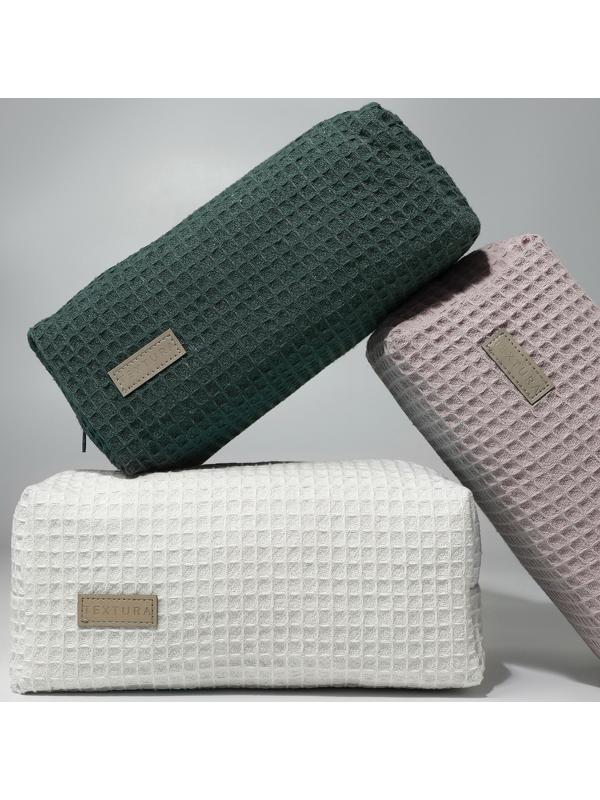 Косметичка женская на молнии TEXTURA, объёмная, большая, мягкая, вафельная текстура, зелёная